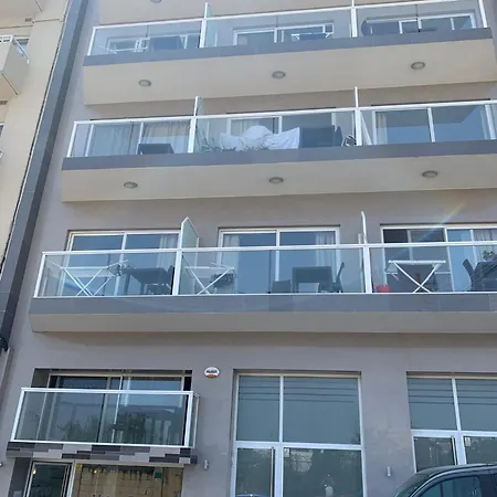 Vista Point - Cast Renting Apartment *