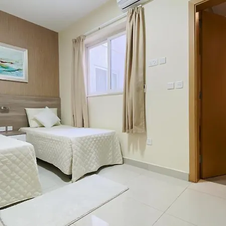 Vista Point - Cast Renting Apartment *