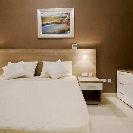 Vista Point - Cast Renting Apartment *