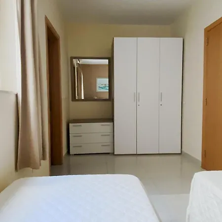 Vista Point - Cast Renting * Msida