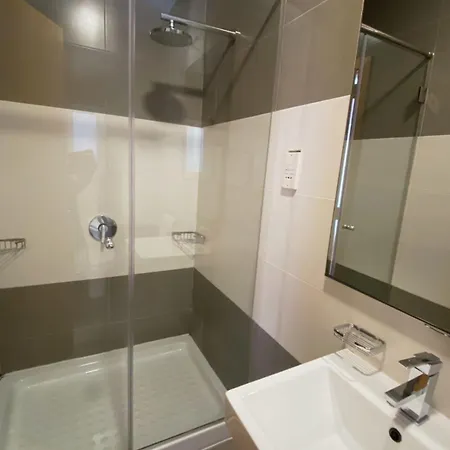 Vista Point - Cast Renting *
