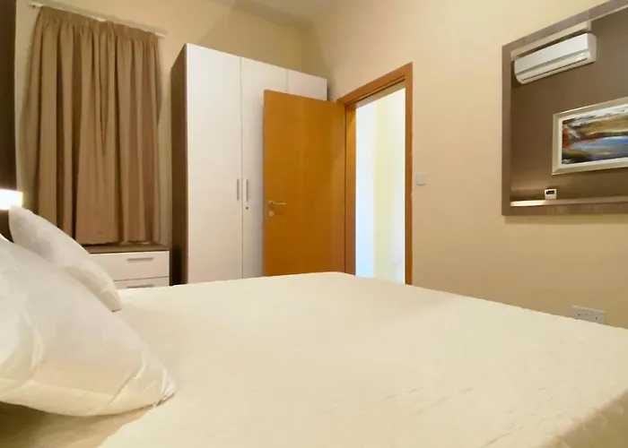 Vista Point - Cast Renting * Msida